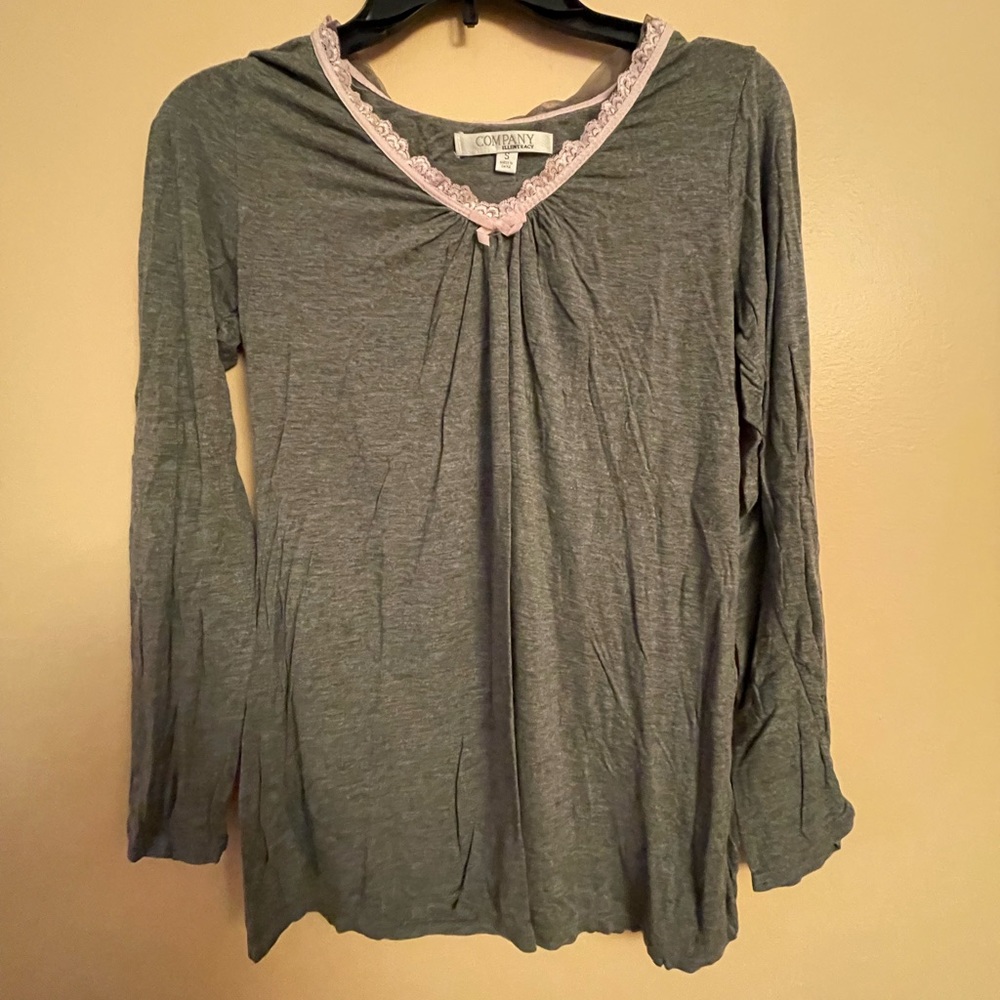 Gray pajama shirt with pink lace accent